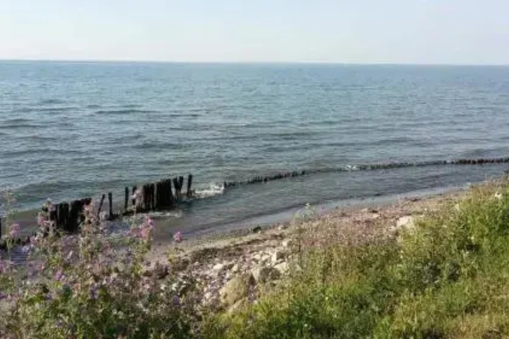 Beach 6 of 10