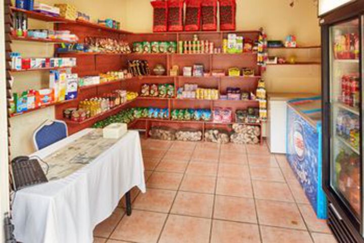 Gift Shop 30 of 132