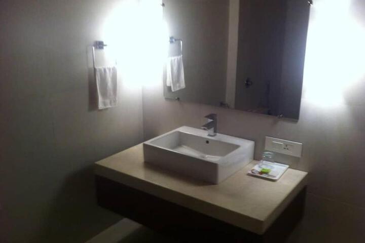 Hotel Ashish International