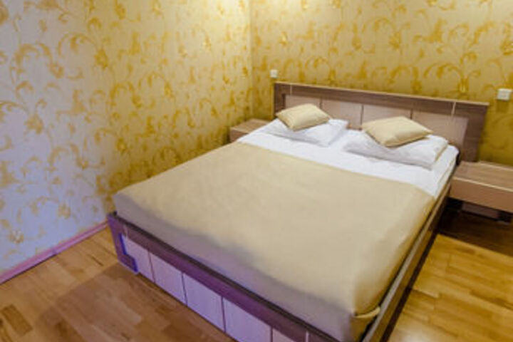 Room 22 of 46