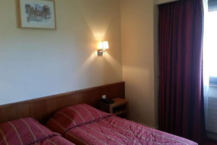 Room 18 of 53