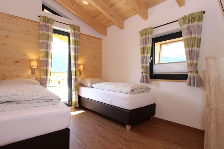Room 2 of 50