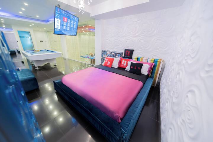 Room 10 of 72
