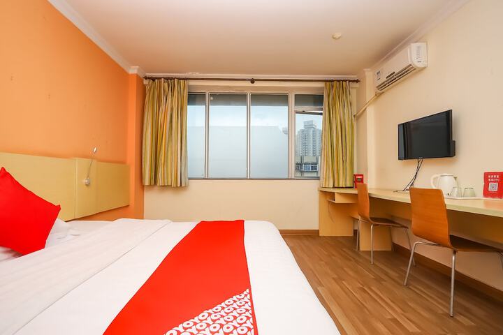 Room 28 of 45