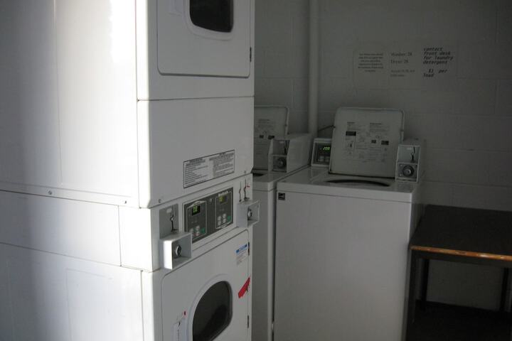 Room 33 of 38