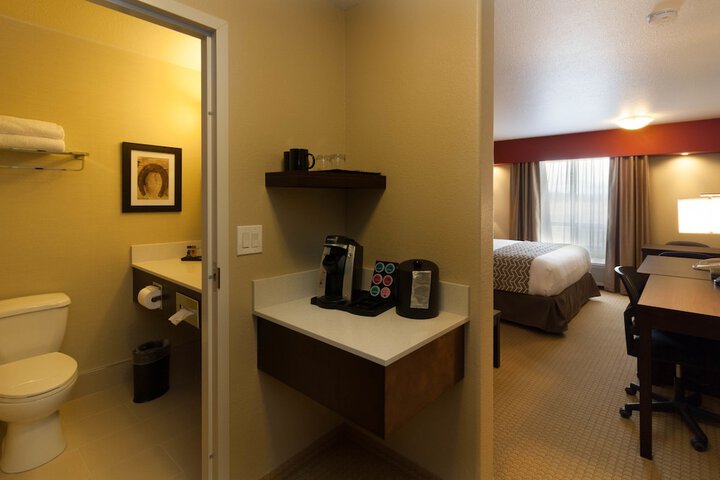 Breakfast/Coffee Service 34 of 48