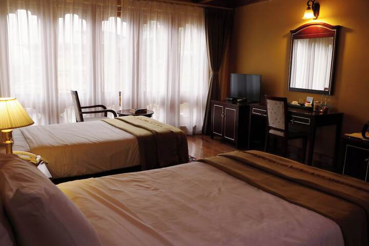 Room 17 of 140