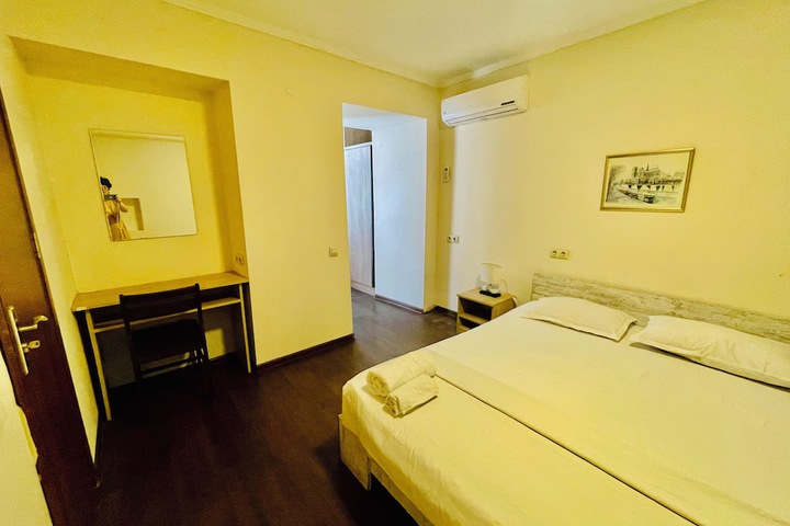 Room 97 of 146