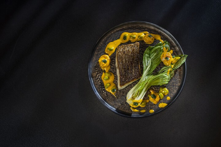 Dining 70 of 120