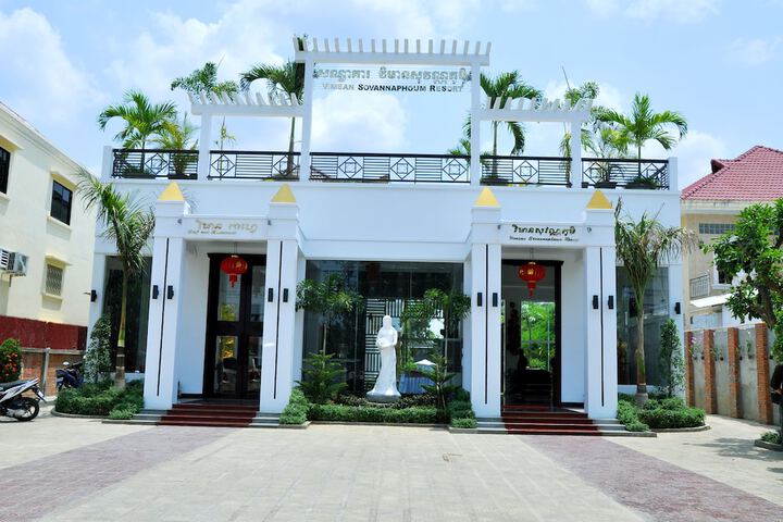 Hotel 79 of 83