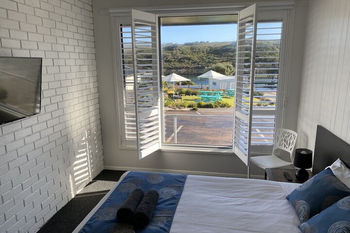 Room 7 of 50