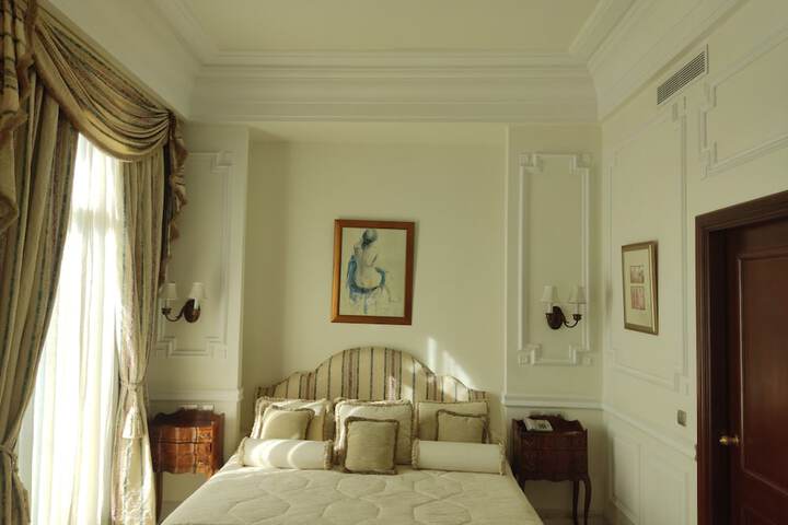 Room 22 of 47