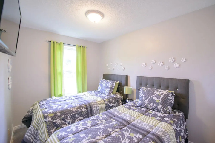 Niagara Stone Retreat