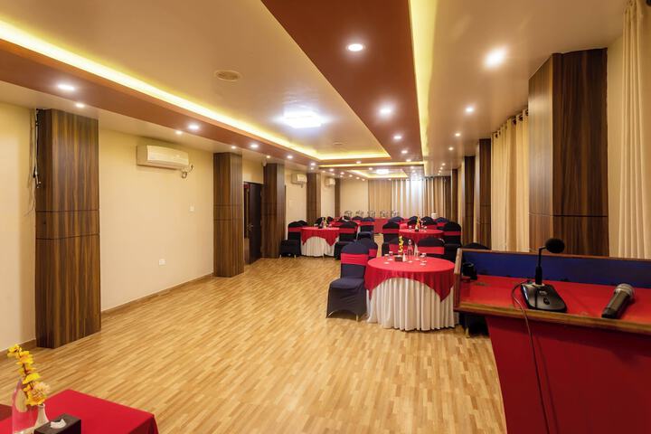 Ballroom/Hall 62 of 75