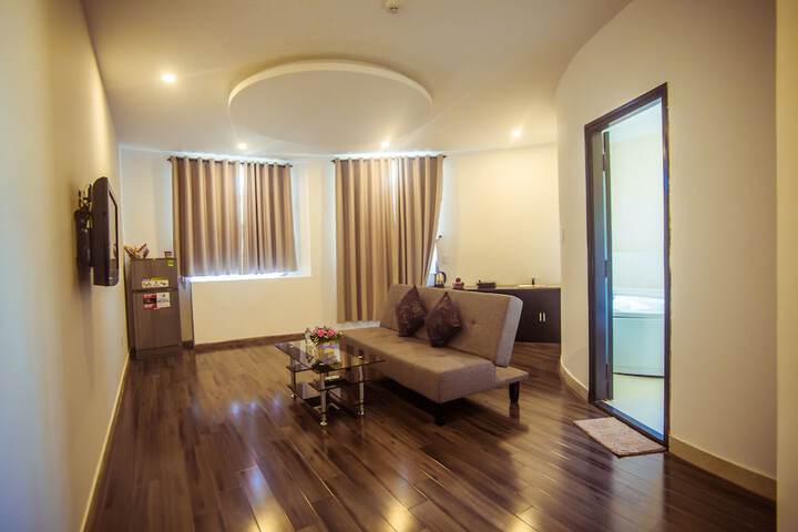 Room 21 of 31
