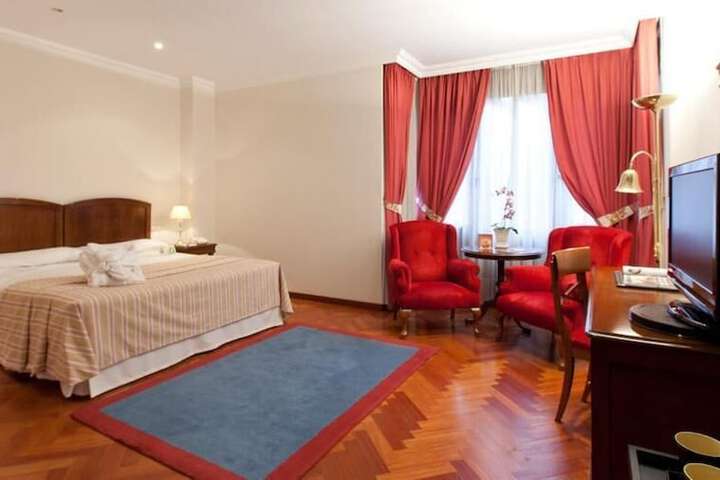 Room 17 of 41