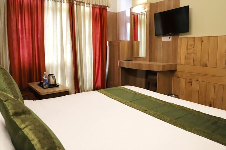 Room 40 of 40