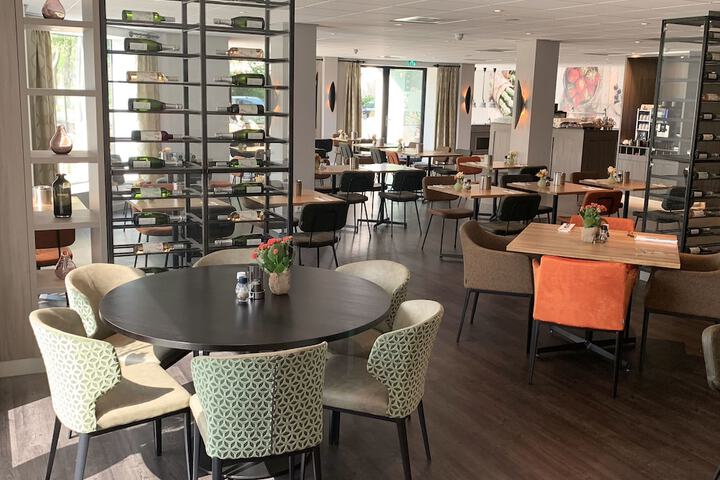 Dining Photos