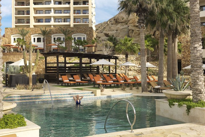 Pools & Facilities