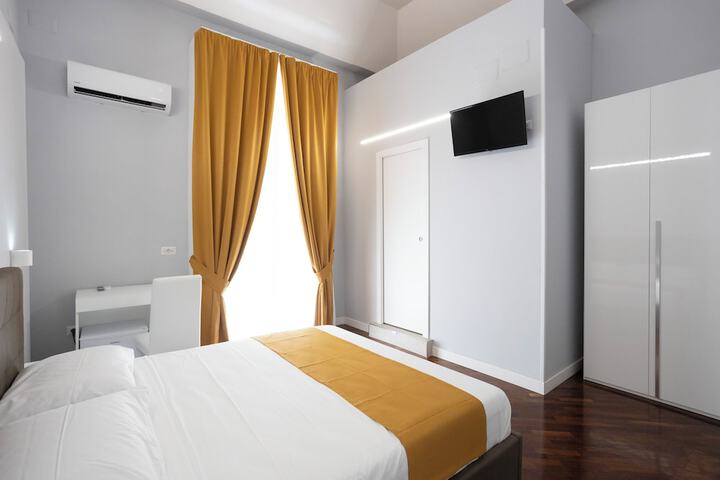 Room 65 of 111