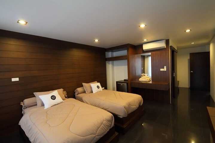 Room 7 of 94