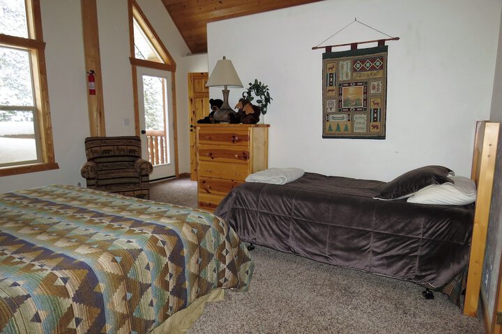 Room 2 of 71