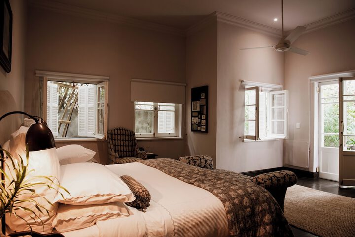 Room 4 of 110