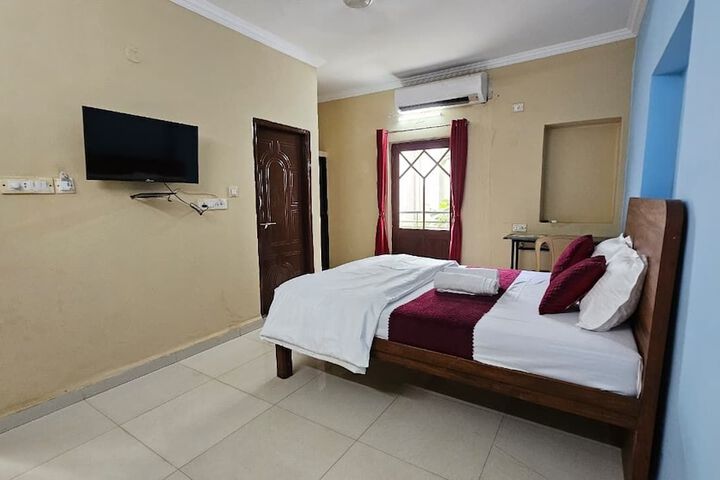 Room 9 of 19