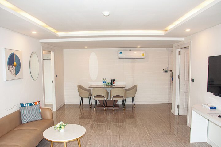 Room 36 of 168