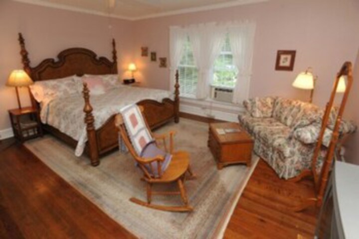 Room 16 of 43