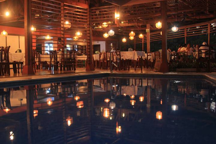 Pool Hotel