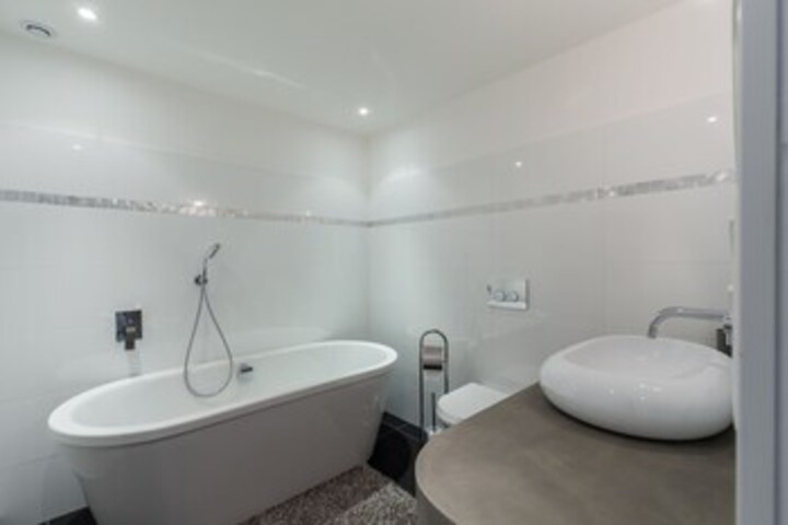 Room 6 of 29