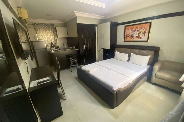 Room 14 of 31