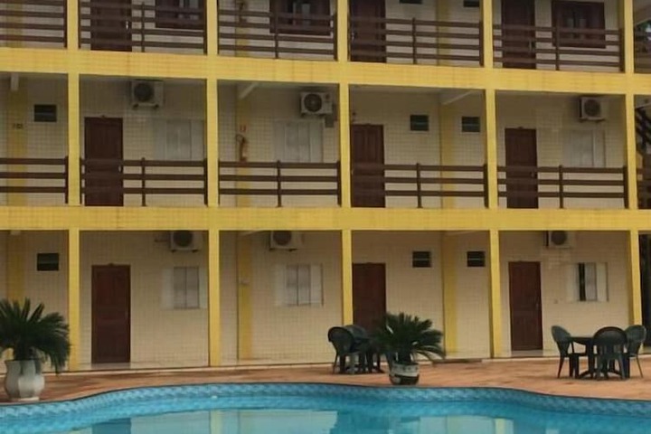 Pool 44 of 59