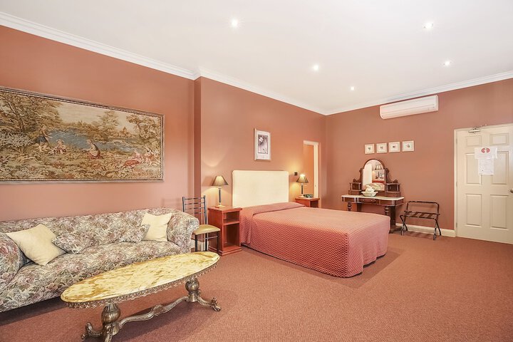 Room 7 of 21