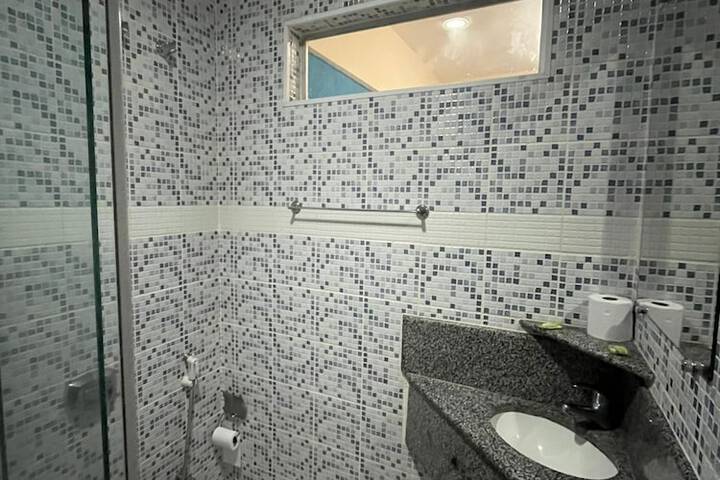 Room 20 of 32