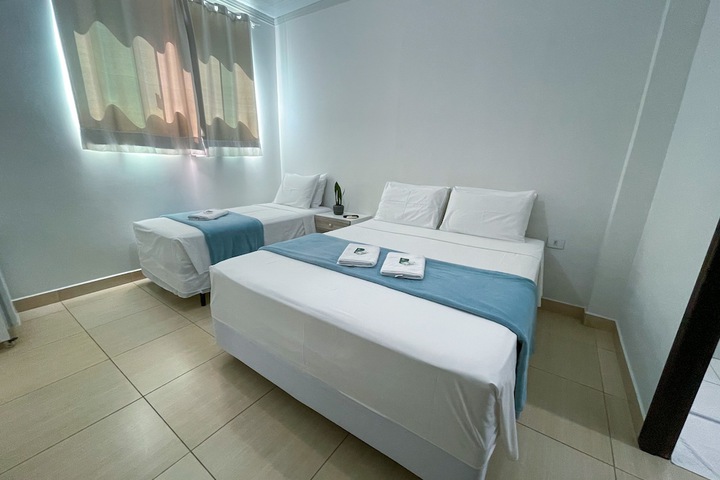 Room 5 of 40