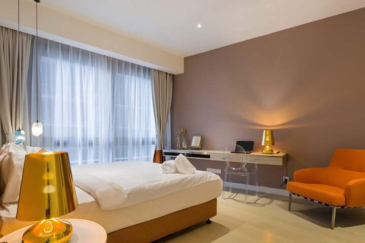 Room 14 of 92