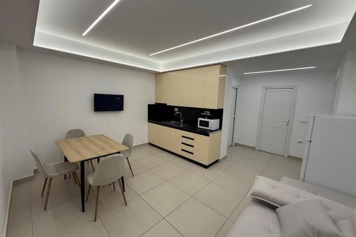 Room 28 of 62