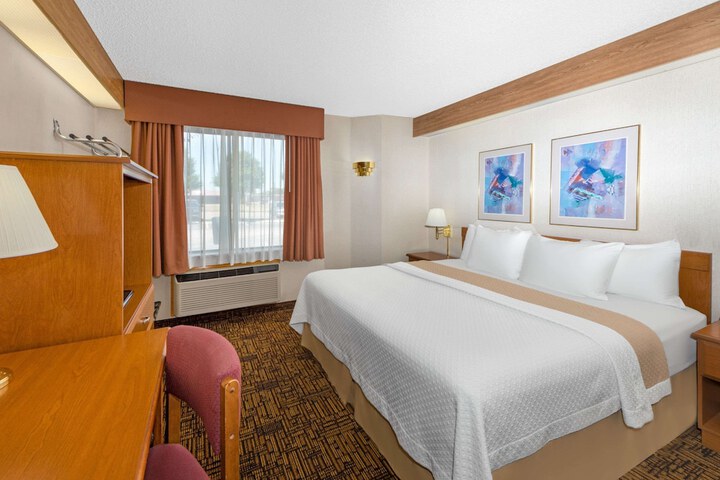Room 3 of 17