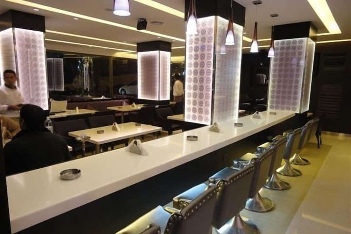 Dining Photos
