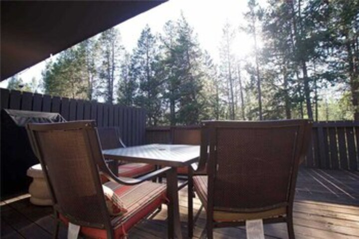 Terrace/Patio 2 of 17