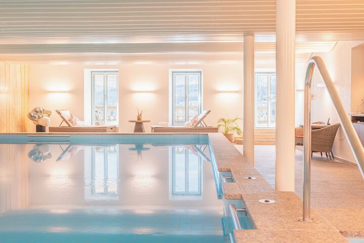 Pool 54 of 104