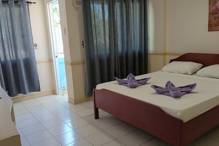 Room 4 of 22