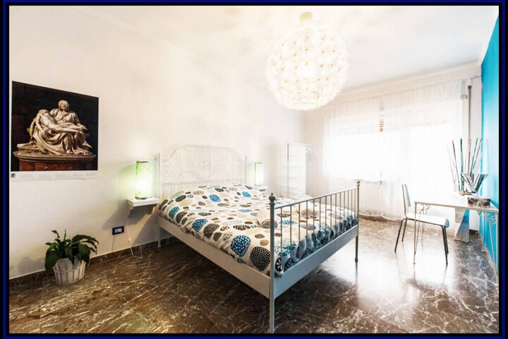 Room 16 of 50