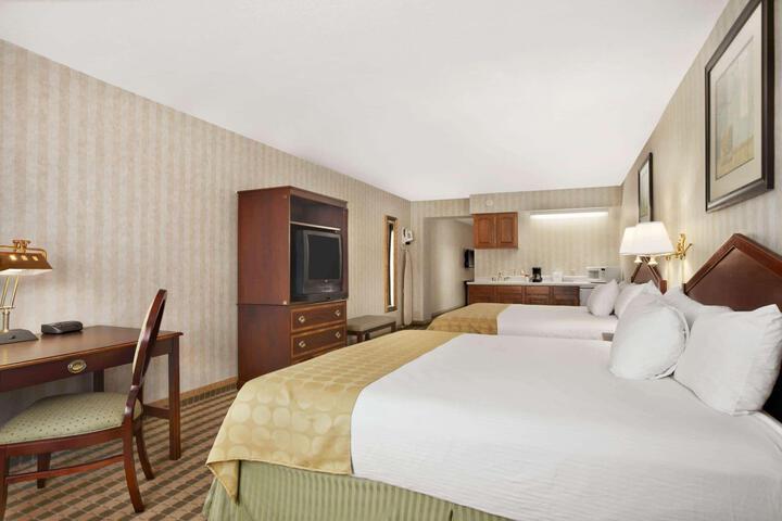 1 King Bed (1 of 35)
