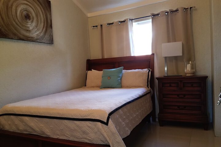 Room 18 of 27