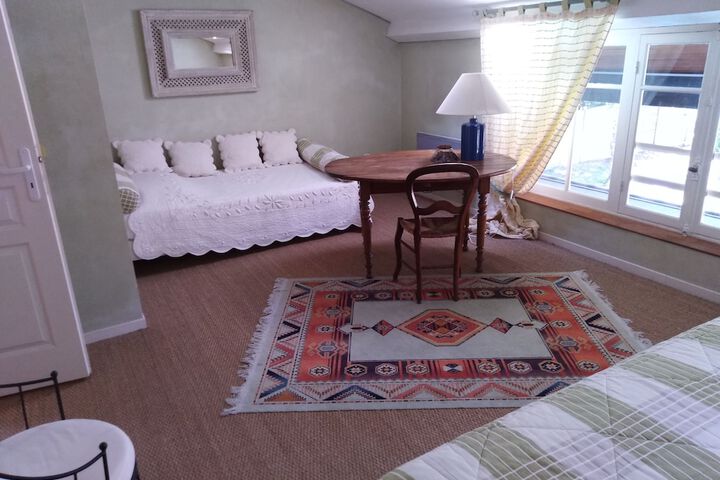 Room 10 of 39
