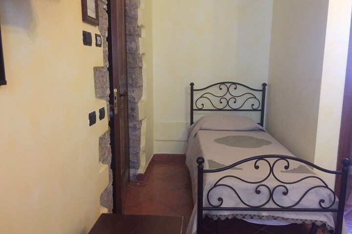Room 7 of 57