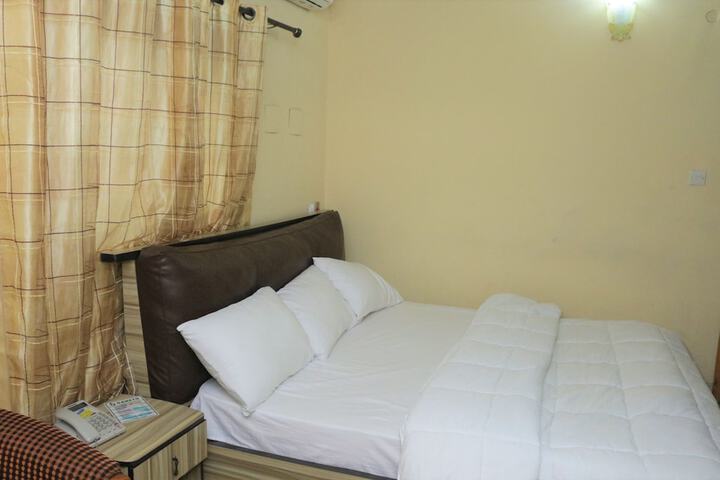 Room 7 of 26